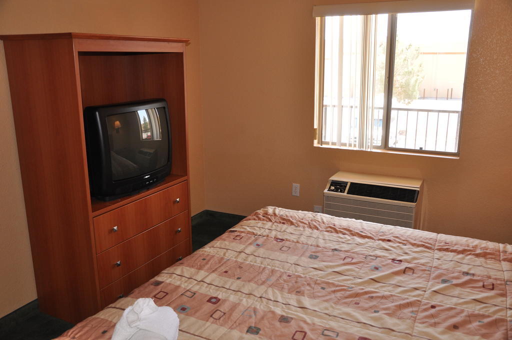 Emerald Suites South Las Vegas Boulevard Room photo